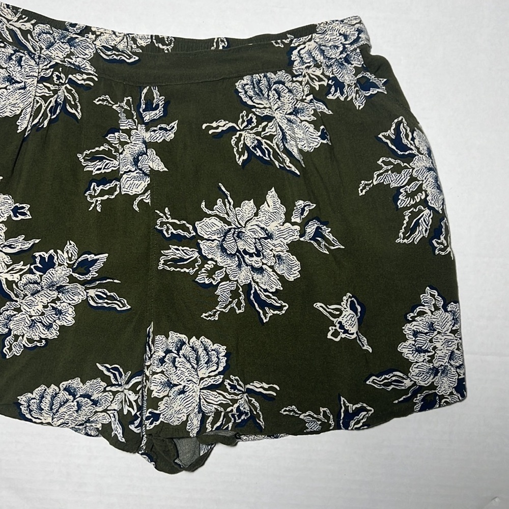 Abercrombie & Fitch Women's Shorts Lot Of 2 Drawstring Pull On Sz M Blue/Green - Picture 11 of 17